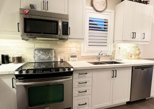Refacing Kitchen Cabinet in Alliston, Ontario